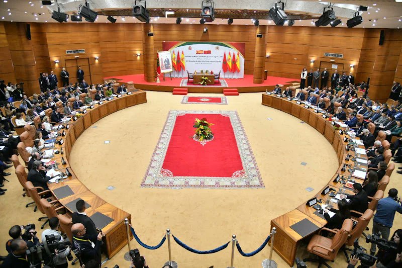 jfol9m's tweet photo. المغرب وإسبانيا.. شراكة تتجاوز منطق التبادل التجاري نحو تكامل صناعي متنامٍ، يجعل البلدين أكثر ترابطاً واعتماداً متبادلاً. هذا التكامل يعزز تنافسية الاقتصادين، ويحصّن العلاقات الثنائية أمام التحولات الإقليمية والدولية، ويفتح آفاقاً أوسع للاستثمار وسلاسل الإنتاج المشتركة. https://t.co/iIcLjRZGcj
