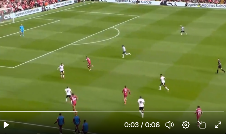 DualnonSense's tweet photo. @AzerjiD26639 @inormal01 Not completely Wirtz’s fault. The pass could’ve been better, but I think Isak pointed towards that space. https://t.co/flhbWMhPQV