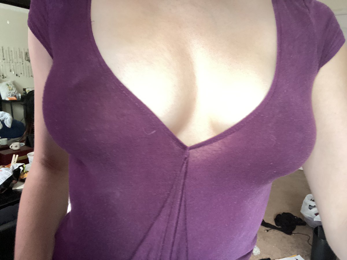 Kittykat1vr's tweet photo. Little lwk post for now! I have to balance out the videos :3 https://t.co/FDoKNj8xTp