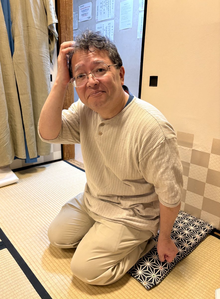 SentatsuBiiki's tweet photo. ◎ 林家二楽 一周忌追善興行
     @鈴本演芸場
　　
いい顔！
　　
実兄の桂小南師匠
　　
何故かこの人も
瀧川鯉朝師匠 https://t.co/wtd0wPtj7C