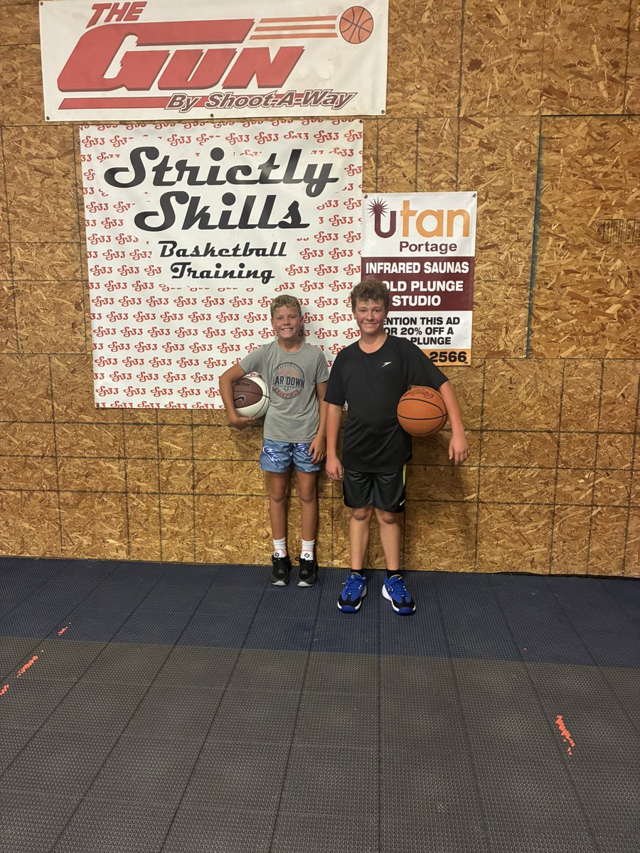 strictly_skills's tweet photo. Monday Night
Strictly Skills #SS33 #hoopdreams https://t.co/2NemQo87ks