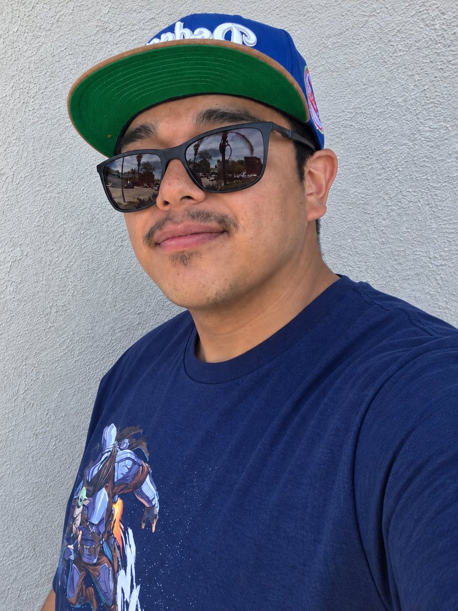 jmartinezjr2000's tweet photo. Figured I should finally make one of these 😂

John | 29 | SoCal 🌴

🎮 Soulsborne, Zelda, Pokémon, RPGs/story games & FPS
🌌 Star Wars nerd
🎬 Movies - Pulp Fiction is one of my all time favorites
🐉 Game of Thrones
📚 Been getting more into reading lately
⚾ Dodgers

Mostly on here to talk games, movies, sports and meet some cool people. Always down to game too 🤝

If we got something in common, say what’s up 👋