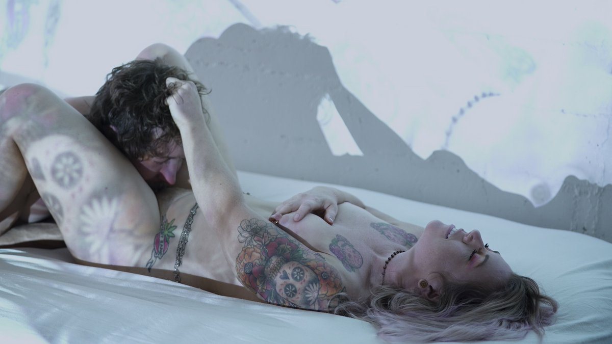 ForPlayFilms's tweet photo. Is it real… or just a Mirage? ✨🖤

Real-life lovers Bonni B Good + Tripp Empire get lost in a dreamy mix of projections, s3nsuality, teasing &amp; playful control. 😏

Slow build. Real chemistry. No rushing. https://t.co/oMzdaNeHFq