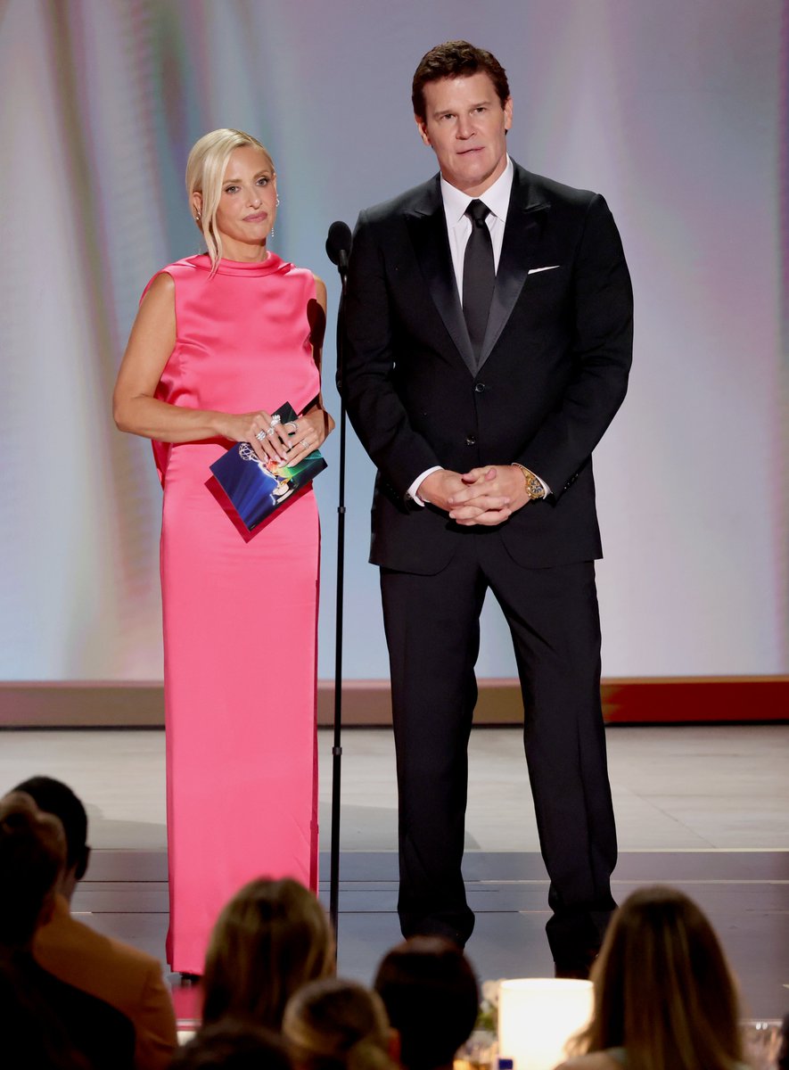 nbc's tweet photo. So good to see them together again on my screen 🥹

#Emmys LIVE on NBC and streaming on Peacock. https://t.co/6cHv8UXrLF