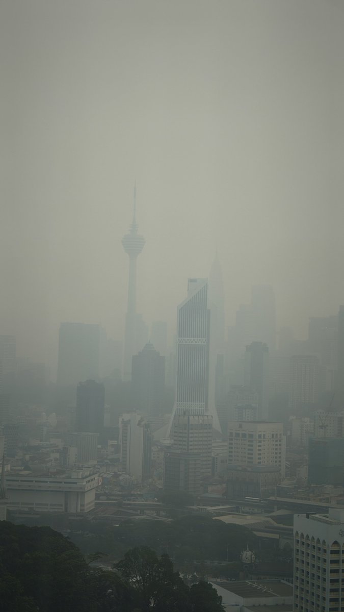ongmichael's tweet photo. Kuala Lumpur Malaysia 
8:32am
15th September 2026
#haze https://t.co/K9dshjsVuc