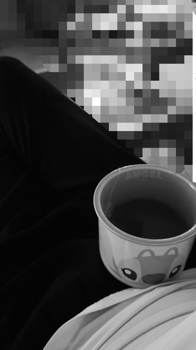 Shxllli_'s tweet photo. اسبوع عباره عن اكلل وشوبة هواجيس مع الشاهي الاخضر 🥲 https://t.co/Qop7NyY004
