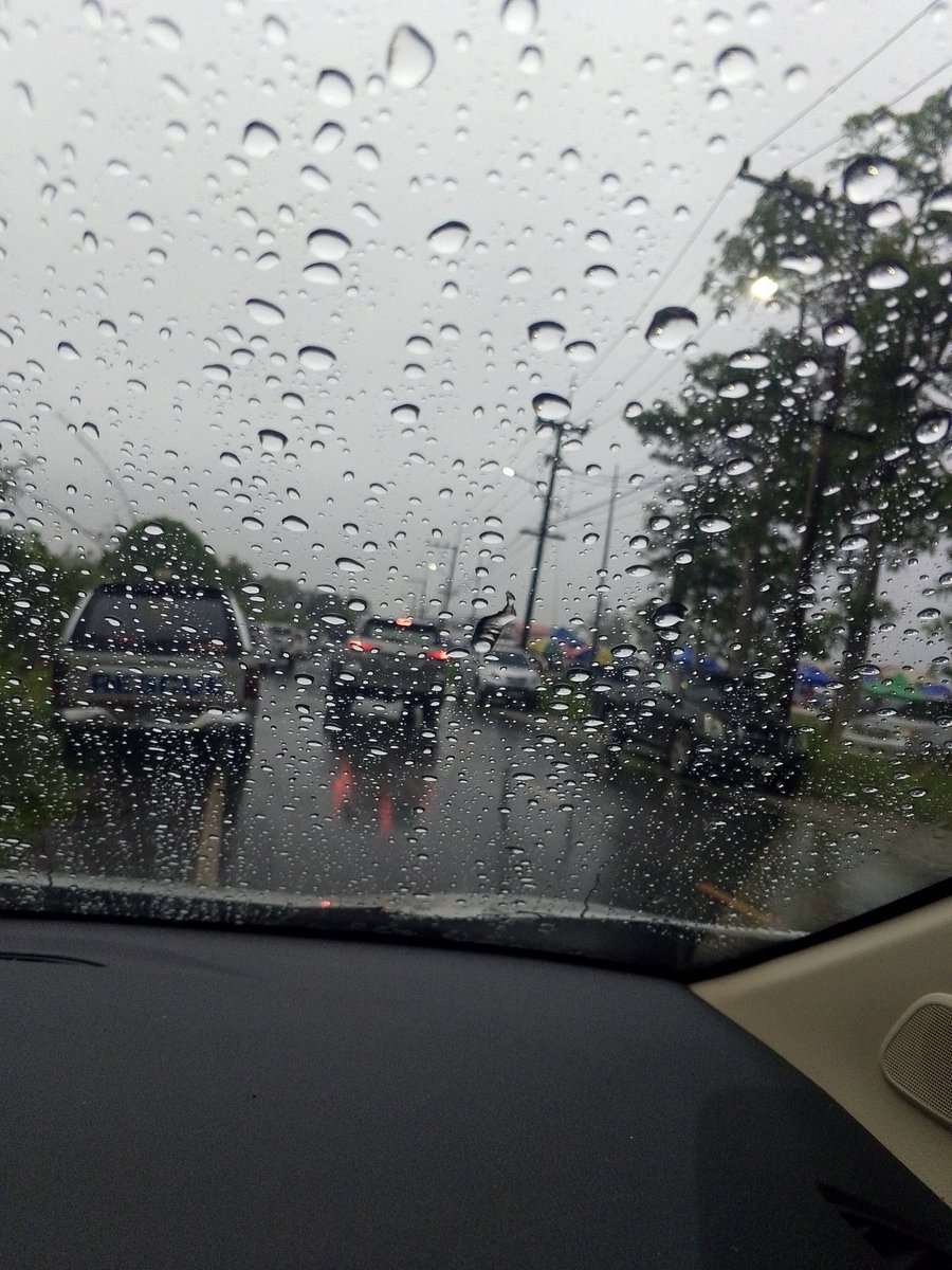 XnuHn20342's tweet photo. ฝนตกไปห้องใครได้บ้าง 🤭🤭
ขอหลบฝนหน่อย
#กบินทร์บุรี #นาดี #บ้านโคก https://t.co/GdGP3EsooC
