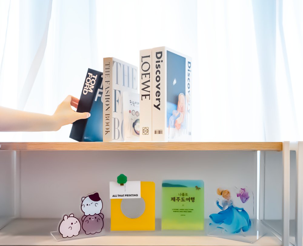 allthatprinting's tweet photo. Fall is definitely reading season…📚🍂

Decorate your bookshelf your way with an
 Acrylic Book Stand!
Acrylic Clips,
Acrylic Bookmarks—
they're great little extras for your reading time 😎📖

Your fave deserves a spot on your bookshelf too, right? 👀✨
📖 https://t.co/LFRNkjCO3F https://t.co/JoTjVfDQg6