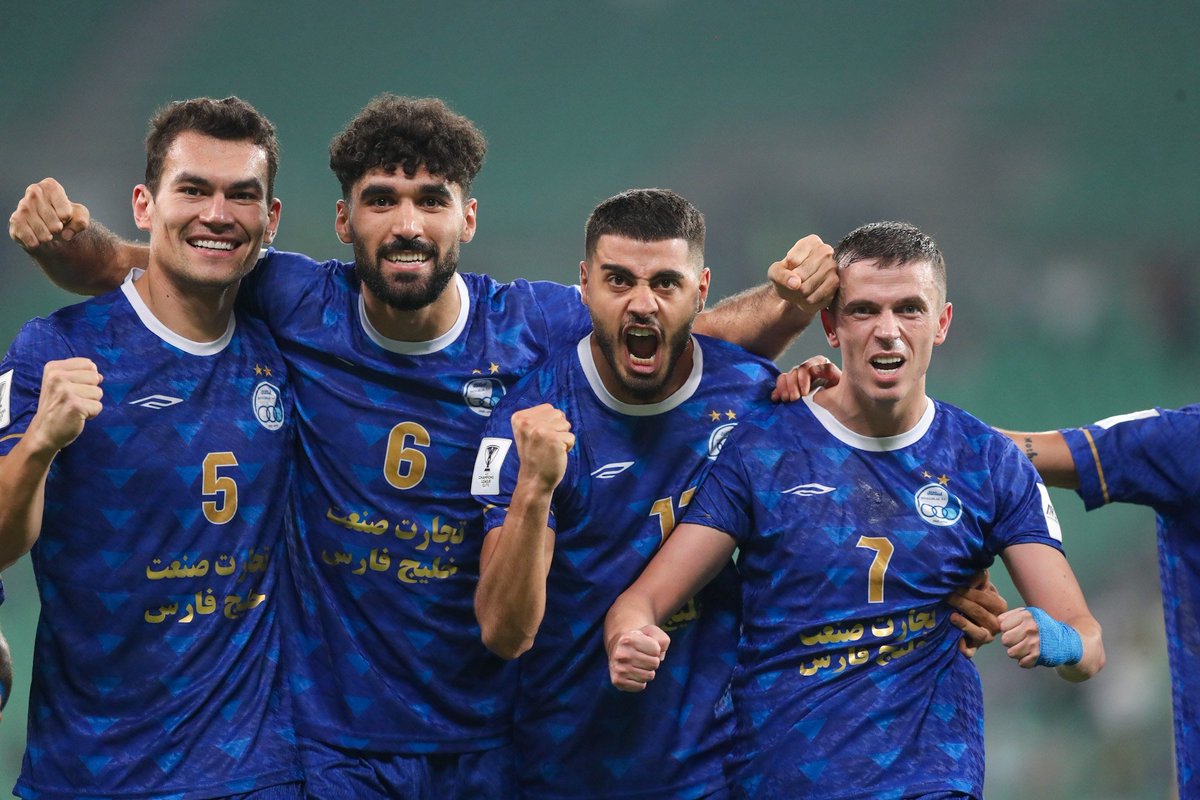fcesteghlaliran's tweet photo. توصیه :

پا روی دم شیرهای آسیا نگذارید 🦁💙 https://t.co/gp02VncJlU