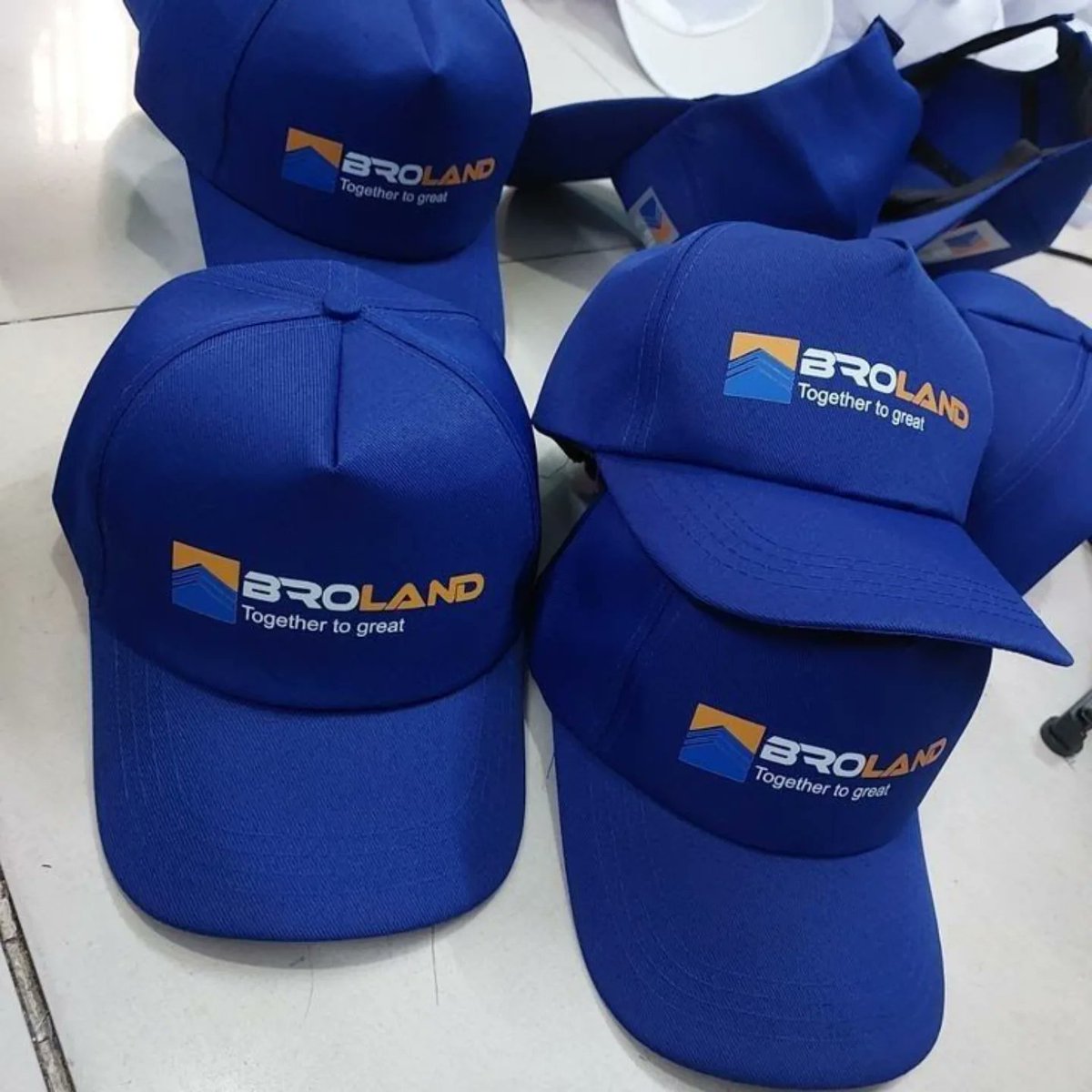 ensar5477's tweet photo. Cap and T-shirt manufacturer in Pune. DTF printing and embroidery services available. Call 8007436321. https://t.co/k1adKvQlyl