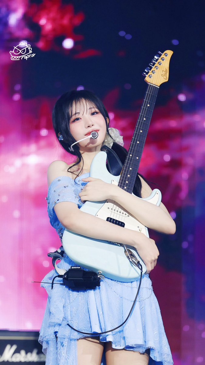 hina_raptor's tweet photo. 20260913 QWER ROCKET LAUNCH!!

와~ 새로운 동료다! 🎸

@hapycb 

 #QWER #hina #히나 #냥뇽녕냥 https://t.co/nORgVdfxek
