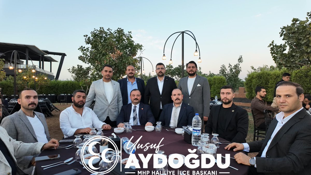 MHPhaliliyeurfa's tweet photo. MHP Haliliye İlçe Başkanımız Sn. Yusuf Aydoğdu ve yönetim kurulu üyelerimiz ile birlikte Bilgin ve Küçük ailelerinin düğün merasimine katılım sağladık. Genç çiftimize bir ömür boyu mutluluklar dileriz.
@MHP_Bilgi 
@dbdevletbahceli 
@Sanliurfa_MHP 
@eczosmanmutlu 
@yusufaydogduu https://t.co/tEz8IRUEEf