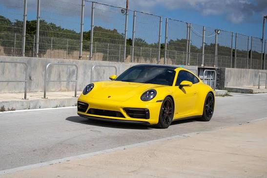 autodromohr's tweet photo. TechArt ClubSport: Cómo preparar tu Porsche 911 para el track day perfecto
 https://t.co/OFLXfNvZ38 https://t.co/Spz5bmzp3Q