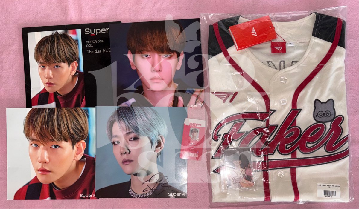 xiaobshop's tweet photo. 🔔 #XIAORECEBIDOS

🦋 [CEG INTER] CAIXA KR #5

Caixa recebida em segurança com todos os itens bem lindinhos! Tivemos de photocards, até álbuns autografados e jersey oficial da T1 💖 Muito obrigada pela confiança sempre!