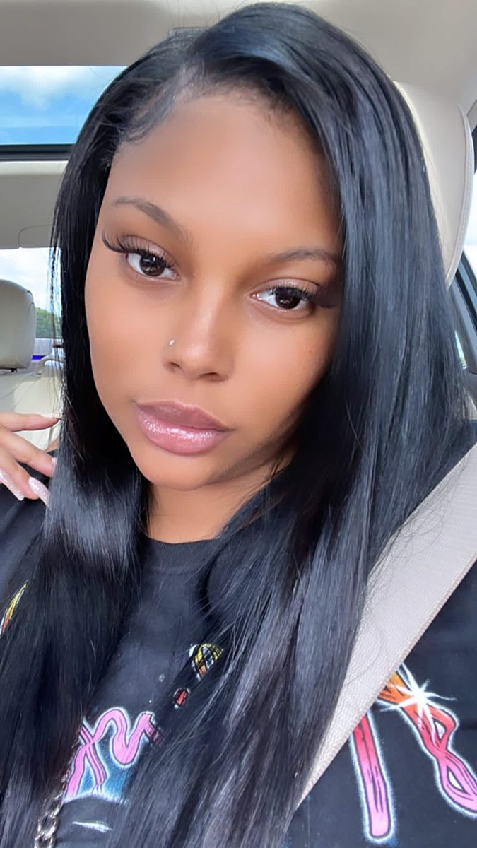 MorganForbez's tweet photo. My head looks big but I swear I have a 3 head lol not even a 4head https://t.co/GgaeqlroK7