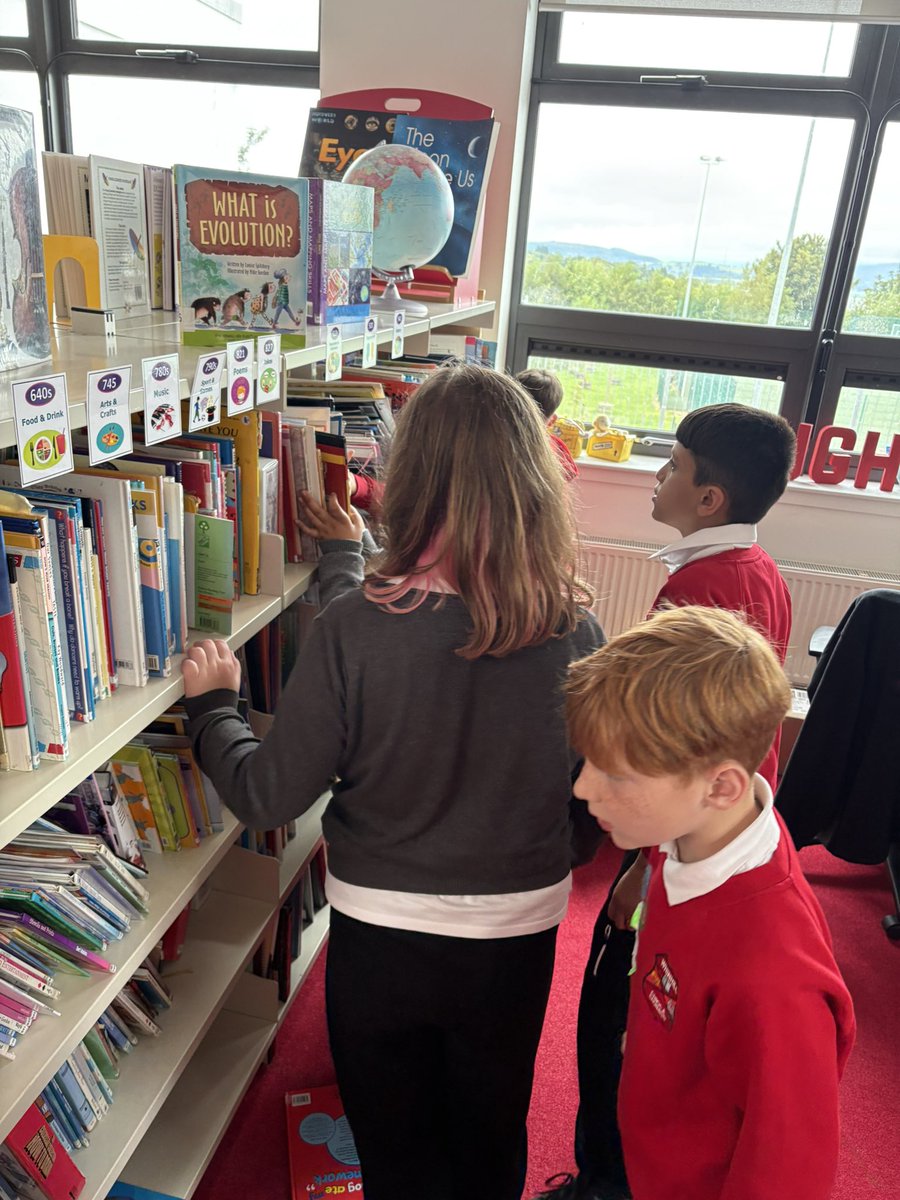 misscalderwps's tweet photo. We spent some time today in the library looking for books to help us with our topic - Natural Disasters 🌀 https://t.co/qJdkAQpoYj