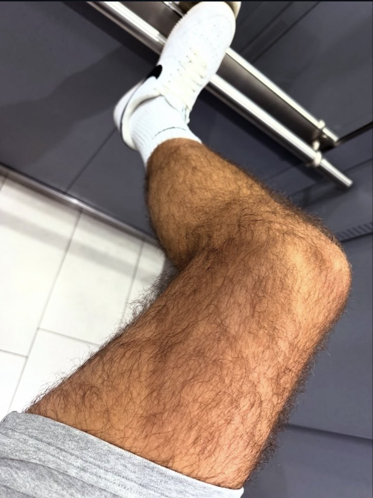babedeadin99's tweet photo. 👣 sniff 🇸🇾 https://t.co/TnGkA8bWya