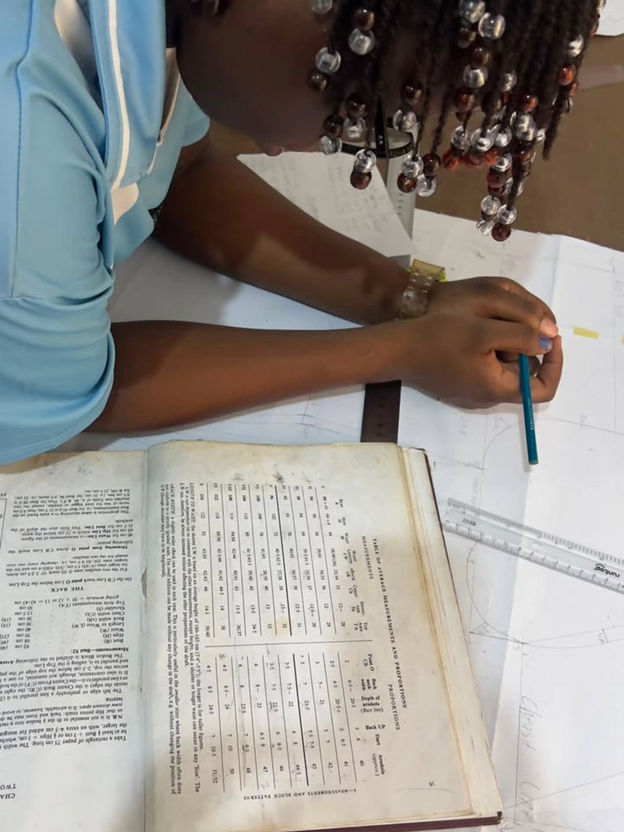 isleygata's tweet photo. Week 2: Introduction to Basic Pattern Making

Faderera learned the tools and drafted skirt, pant, bodice, and circle skirt blocks. These foundational patterns improve fit, reduce mistakes, save fabric, and support professional garment design. https://t.co/gxxVq9WJp9