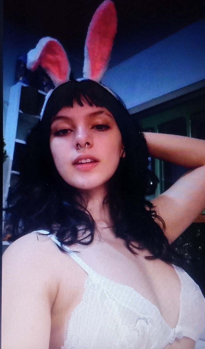 yourbadgirllll's tweet photo. @805guy69 Hey handsome 💦🤍 https://t.co/UN9W9yytUS