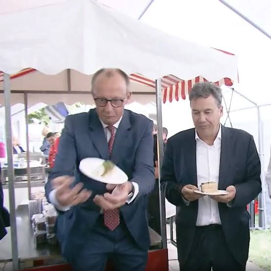 InstFPolAn's tweet photo. @Kranzschwinger https://t.co/JKP0jZeIyz