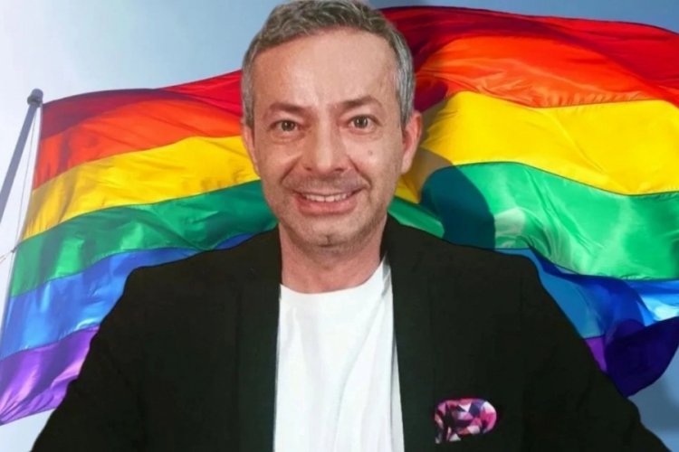 darkwebhaber's tweet photo. İrfan Değirmenci:

18 yaşını geçmiş yetişkin bireylerin Taksim'de eğlenmeye gittiği mekânlara baskın düzenlediğinizde,

Ankara'da, İzmir'de, sivil toplum kuruluşlarının binalarına baskın düzenlediğinizde, arkadaşlarımı gözaltına aldığınızda aileler daha mı güvenli olmuş oluyor? https://t.co/QtpB9ikaU7