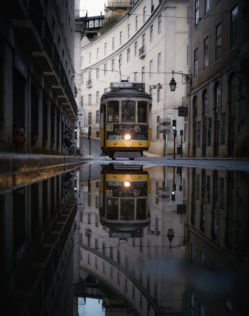 the_gpc_'s tweet photo. A Lisbon reflection 📸 https://t.co/WGqQIgAkMJ