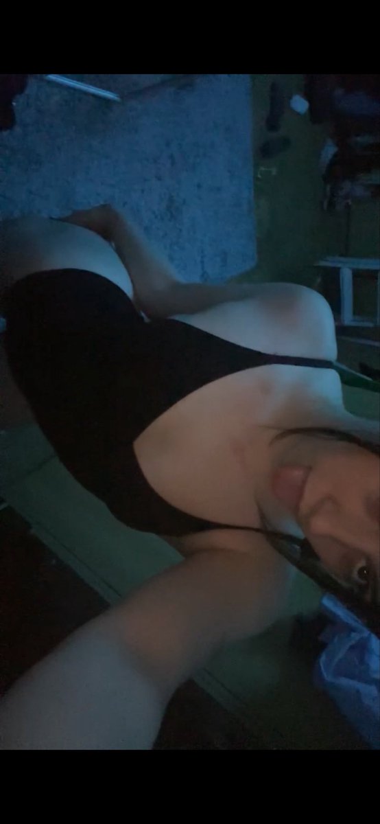 MrAndMissXY's tweet photo. The girl you probably shouldn’t tell your parents about. 👀🖤 https://t.co/cadCrJzgOb