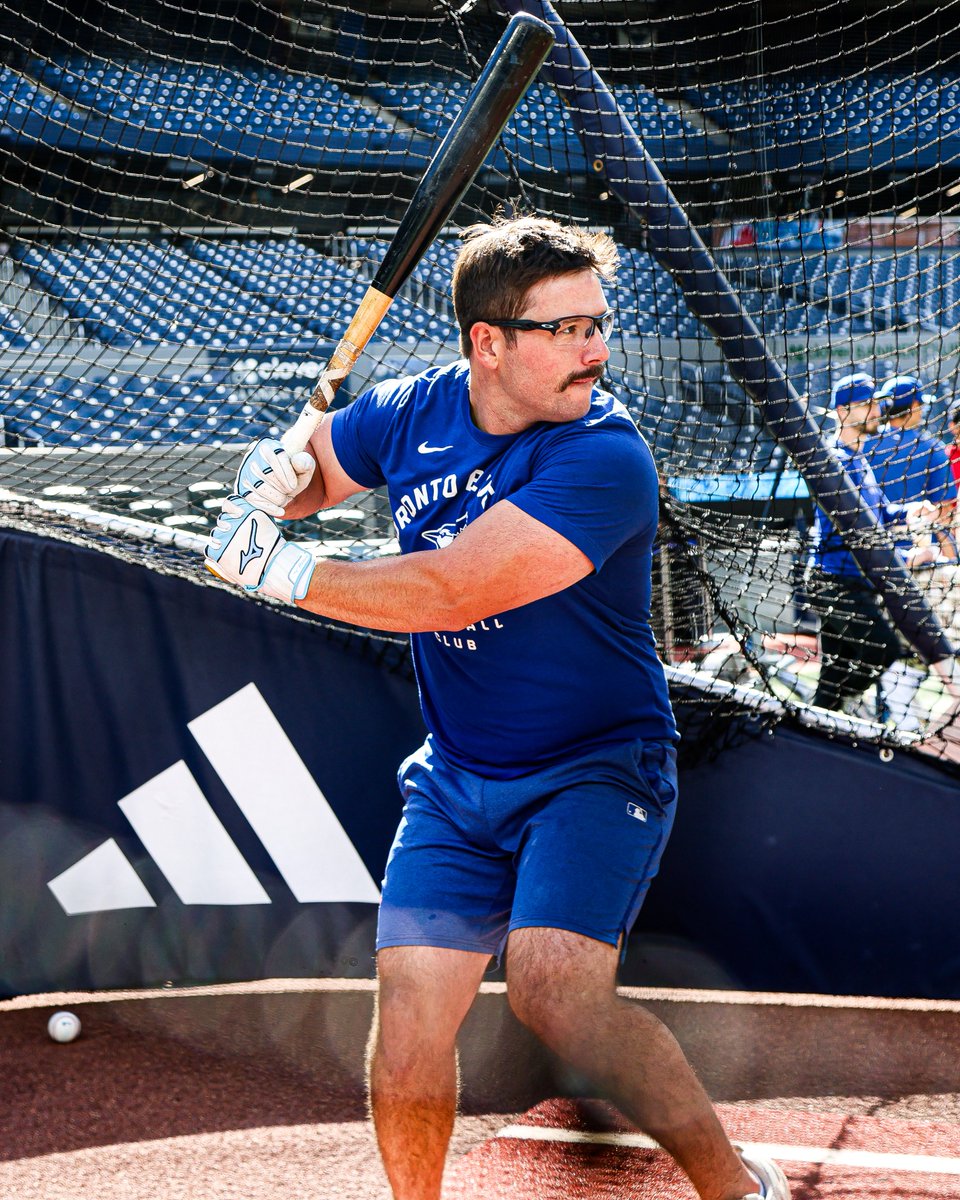 BlueJays's tweet photo. September Baseball in the city 😁 #BlueJays50 https://t.co/nKZd1NdXSf