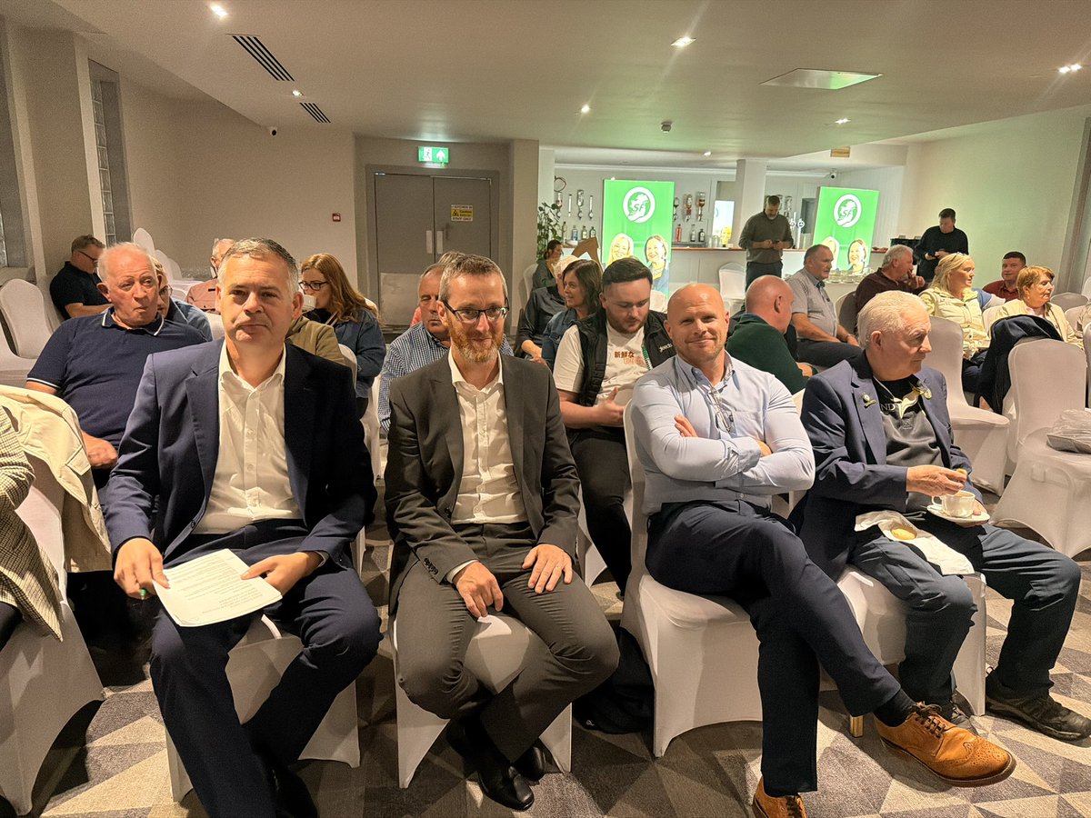 M_AndersonSF's tweet photo. Delighted to be back in Ballycastle for Philip McGuigan’s election convention.

I was his DOE in 2003 when we broke the mould &amp; elected North Antrim’s first ever
Sinn Féin MLA- a momentous day

Tonight, Philip’s integrity &amp; dedication shone through every word.

Proud of him ✊🇮🇪 https://t.co/kE6QipWYkS