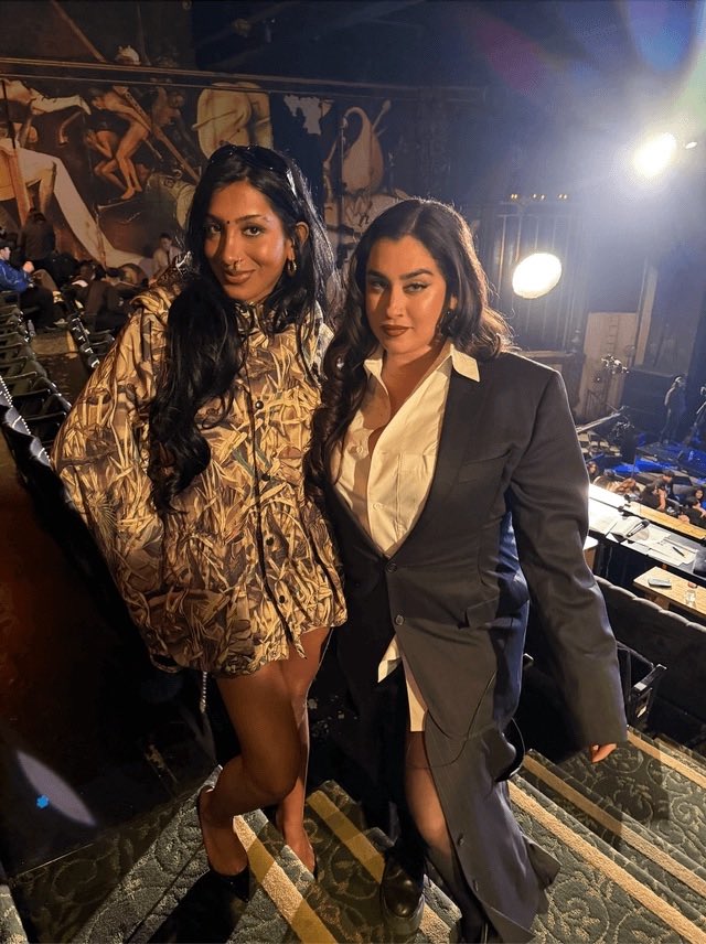 LMJUpdates's tweet photo. #PHOTO | Lauren with Lara from @katseyeworld https://t.co/ucVW7ALtoK