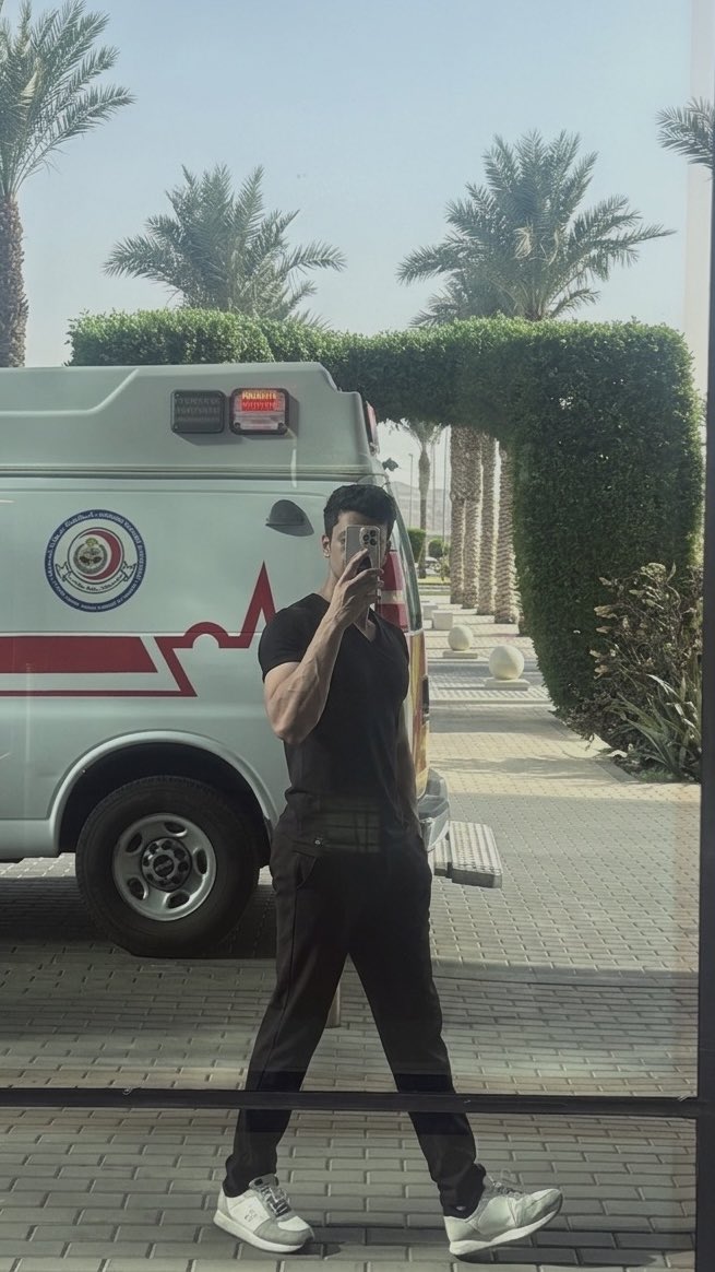 derbas90's tweet photo. المجد للإنعزاليين https://t.co/bx7aKVeNde