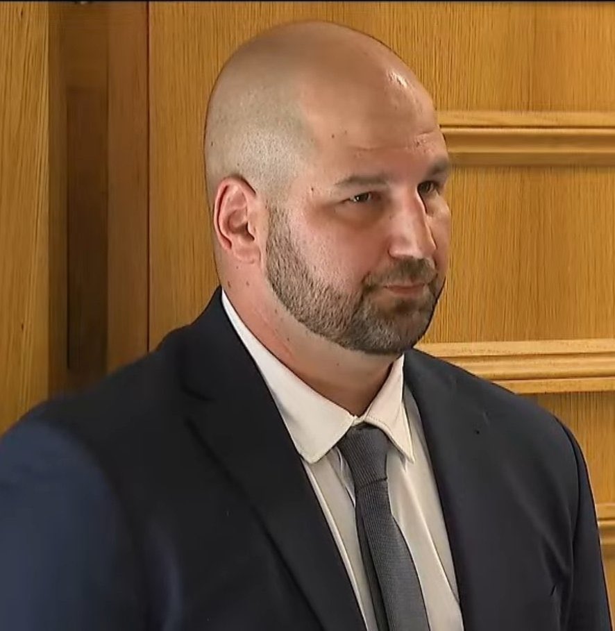 DonutsBaga's tweet photo. 💥Former State Trooper and local idiot Michael Proctor has pled the 5th in the Myles King case! https://t.co/BA0CXIryfz
