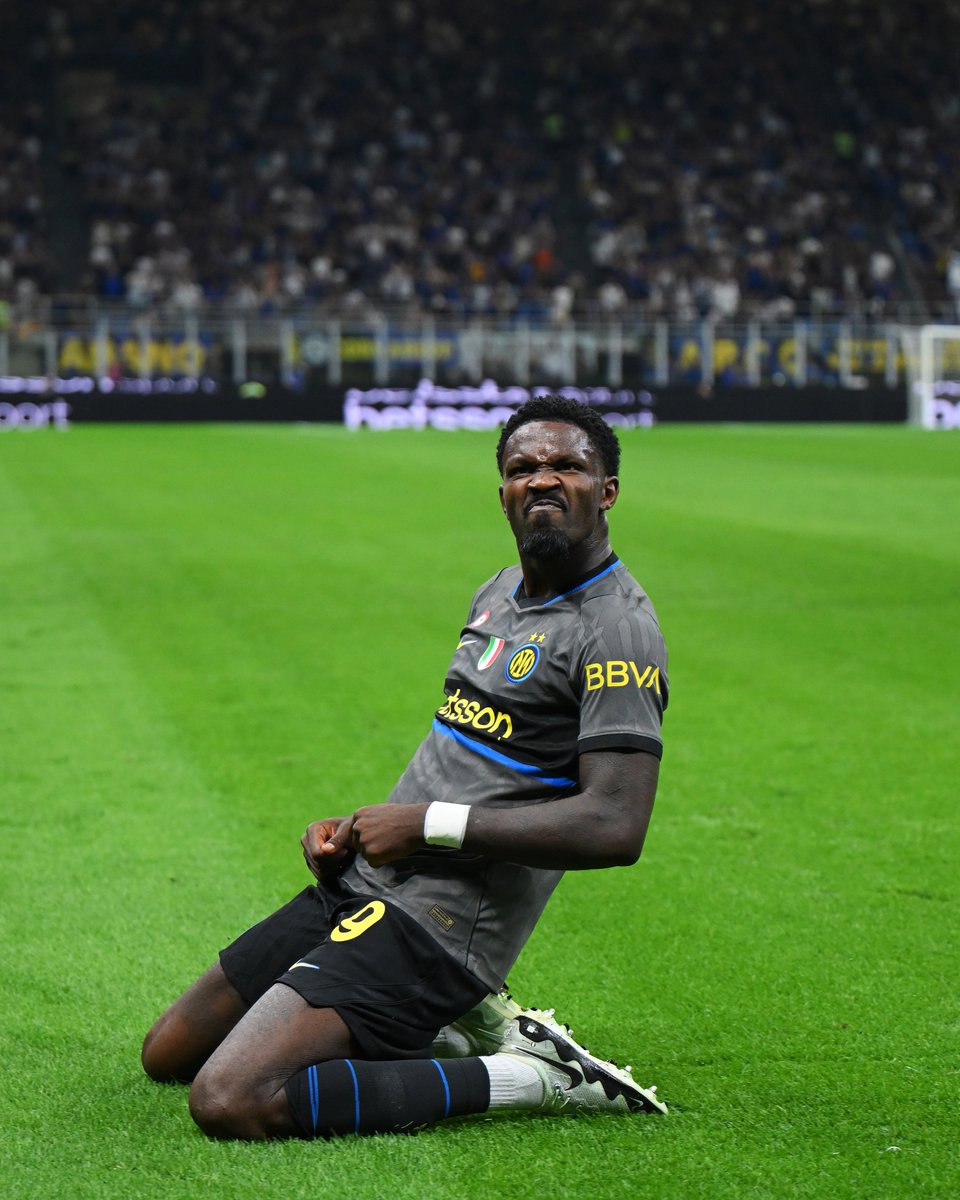 brfootball's tweet photo. Inter score five straight goals and complete a second consecutive two-goal comeback in Serie A 😤

vs. Napoli: 0-2 ➡️ 3-2 
vs. Udinese: 0-2 ➡️ 5-3 https://t.co/zUK6AZnhop