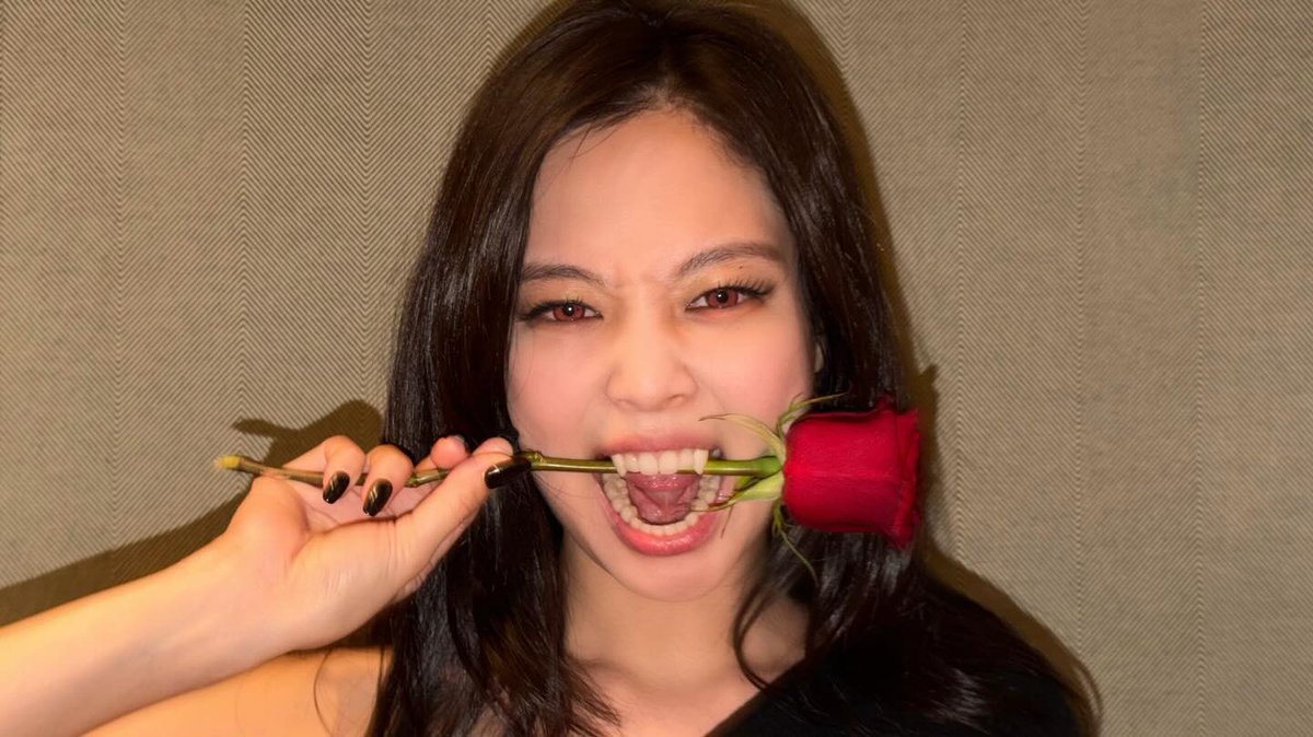 chartsblackpink's tweet photo. “Dracula” w/ #JENNIE breaks its tie with BTS’ “Butter” as the longest-running song by a K-Pop act in Hot 100’s top 10 (16 weeks).

@oddatelier @BLACKPINK https://t.co/VMJVBFtP1U