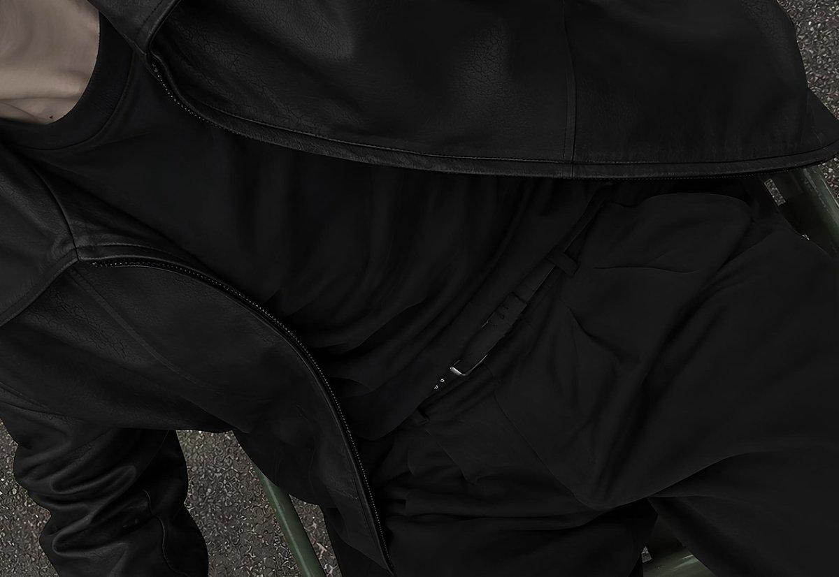 rexsadic's tweet photo. geldi benim black outfit mevsimi https://t.co/vHFWFz3AGu