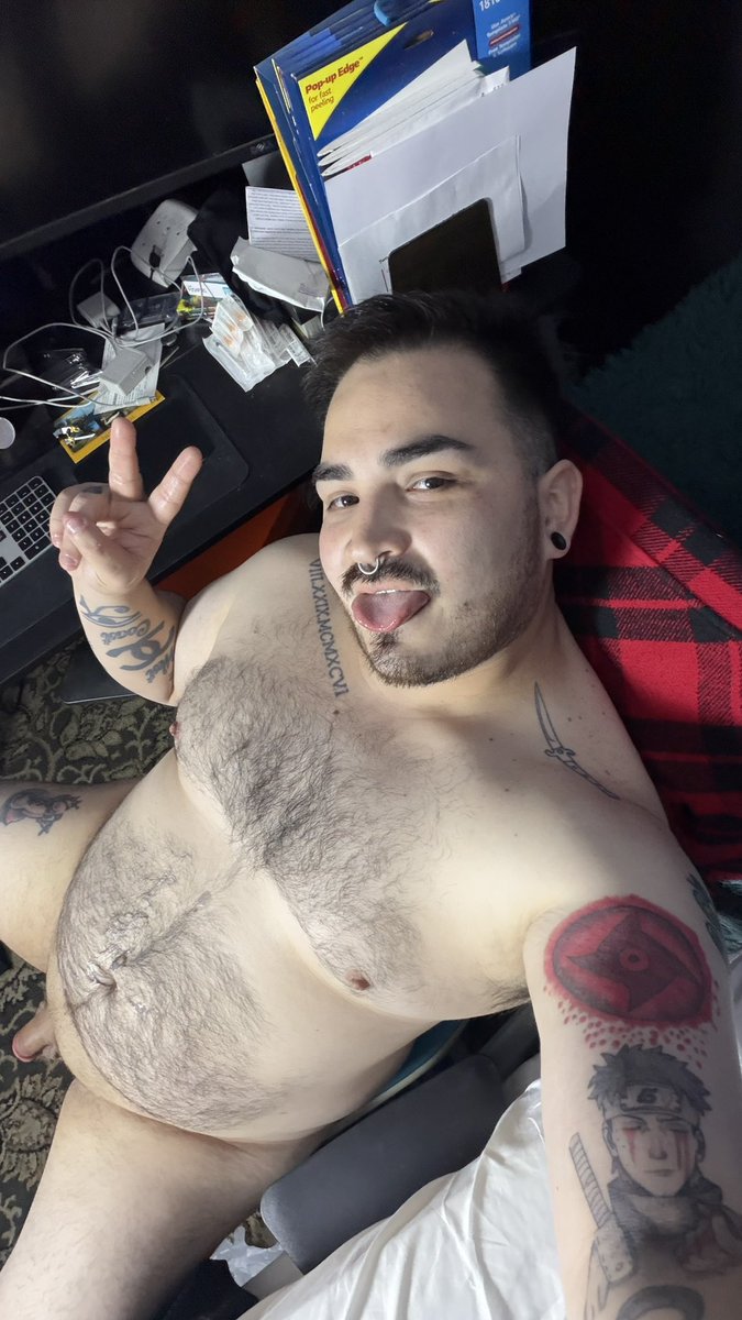 DonnieLeeXXX's tweet photo. wink wink https://t.co/0qevOUHfLB