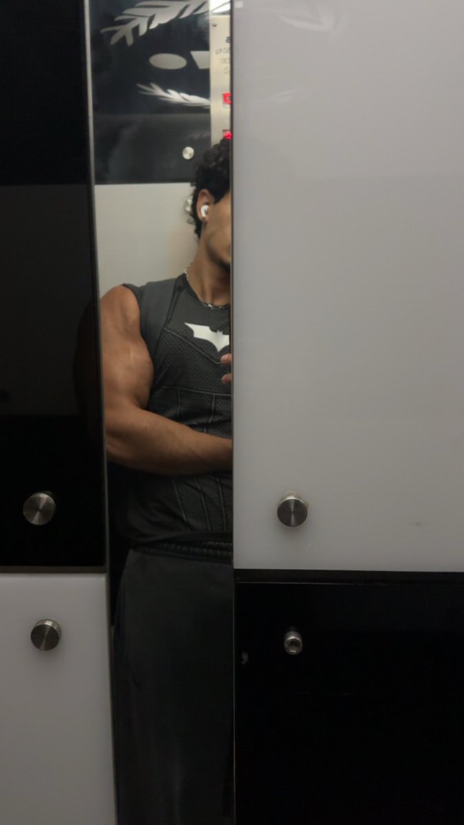 Gymabuser's tweet photo. Some guy asked me to model for his brand fingers crossed 🤞🏼 https://t.co/ELz7r5g55N