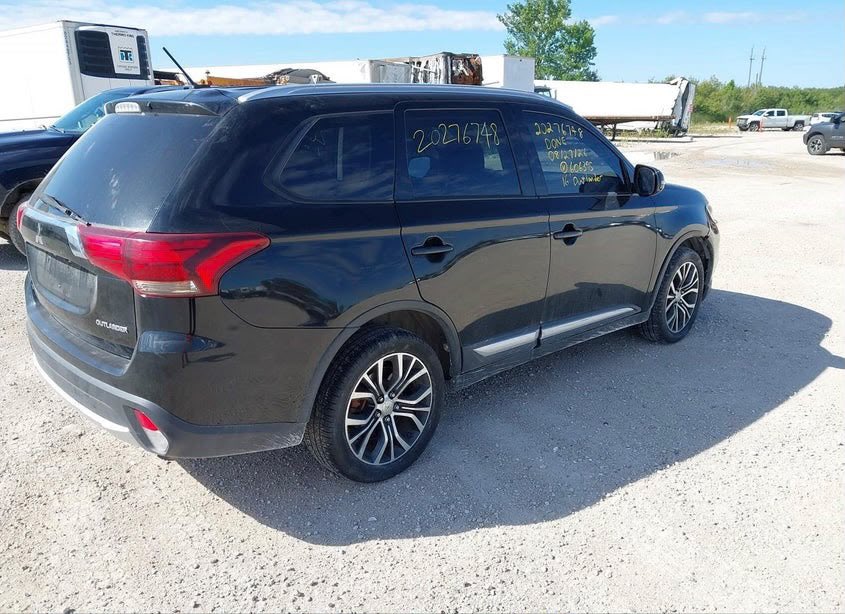 banaUTD's tweet photo. 2016 MITSUBISHI OUTLANDER
80k Buying and Shipping. https://t.co/58ZP9eoz6n