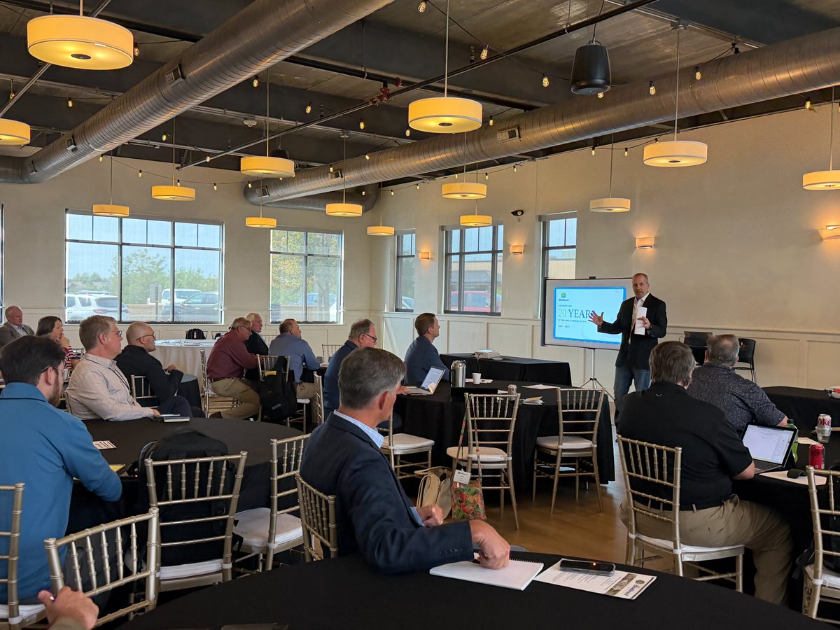 IowaBiodiesel's tweet photo. We're off and running for the Iowa Biodiesel Regional Annual Meeting in Ankeny, IA! We thank Sen. Dan Dawson and  @IowaAgSec Mike Naig for visiting with us. "Biodiesel isn't only good for Iowa's ag economy; it's good for Iowa's entire economy," Naig said. https://t.co/hXVfeBwK7b