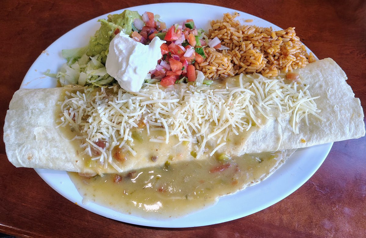 beefobradyskpt's tweet photo. 🌮 Beef O’ Brady’s Kingsport Weekly Features! 🌮

We’re going South of the Border this week! Come hungry and enjoy:

🔥 7-Layer Dip
🔥 Pork Hatch Green Chili Smothered Burrito
🔥 Mexican Hot Cake

🏈 Football is BACK! 🏈
NFL and College Football are in full swing! Watch your... https://t.co/oy854QxzOY