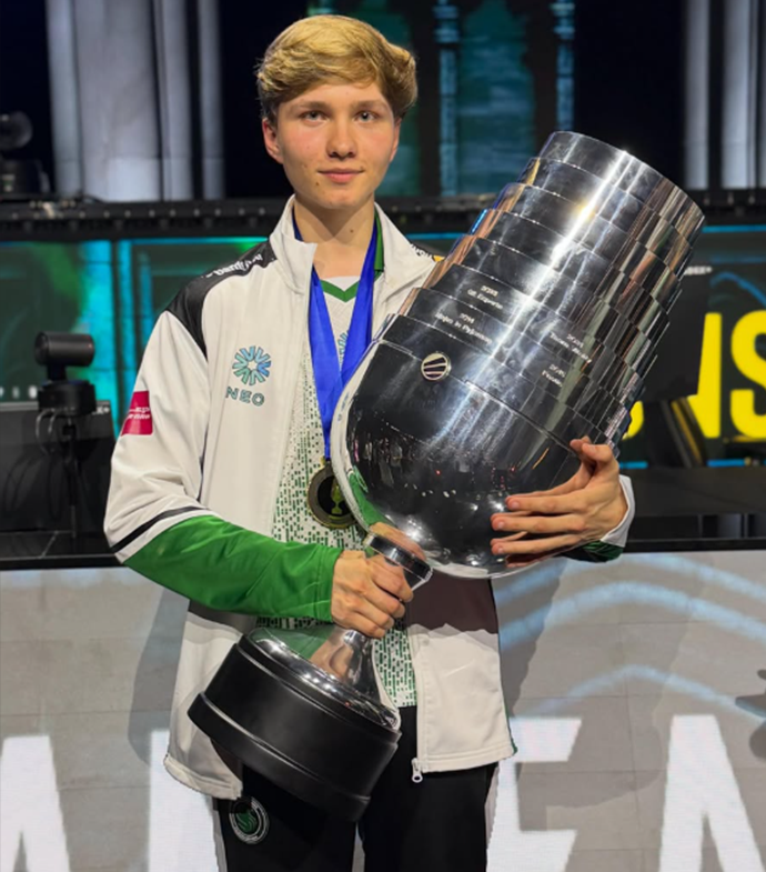 NartOutHere's tweet photo. zonic reveals m0NESY is almost too selfless as a teammate

🗣️“He’s such a good teammate towards the other players, but he’s also not demanding that much compared to how good he is. So sometimes it’s my job as a coach to actually tell the others, ‘Hey, you guys need to play for him.’

He’s the one where he’s maybe a bit too ‘I can do that’ and take all the bad roles or the bad angles, where I’m like, ‘No, we are playing for you. You’re the one getting the dualies in pistol rounds, you’re the one people are saving the AWP for, you’re the one who gets the hero AK.’

It’s been very important for me to determine also for the others that Ilya is our star player.”