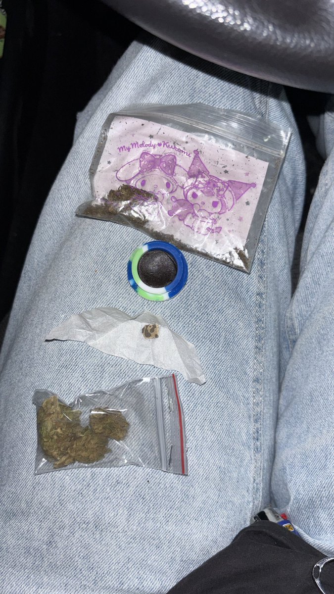 NickSnowz's tweet photo. que saudades dessa secção com dry, doce, pren e flor💚🍃💨
#drugstwt #maconhatwt https://t.co/APXjrb0BX7