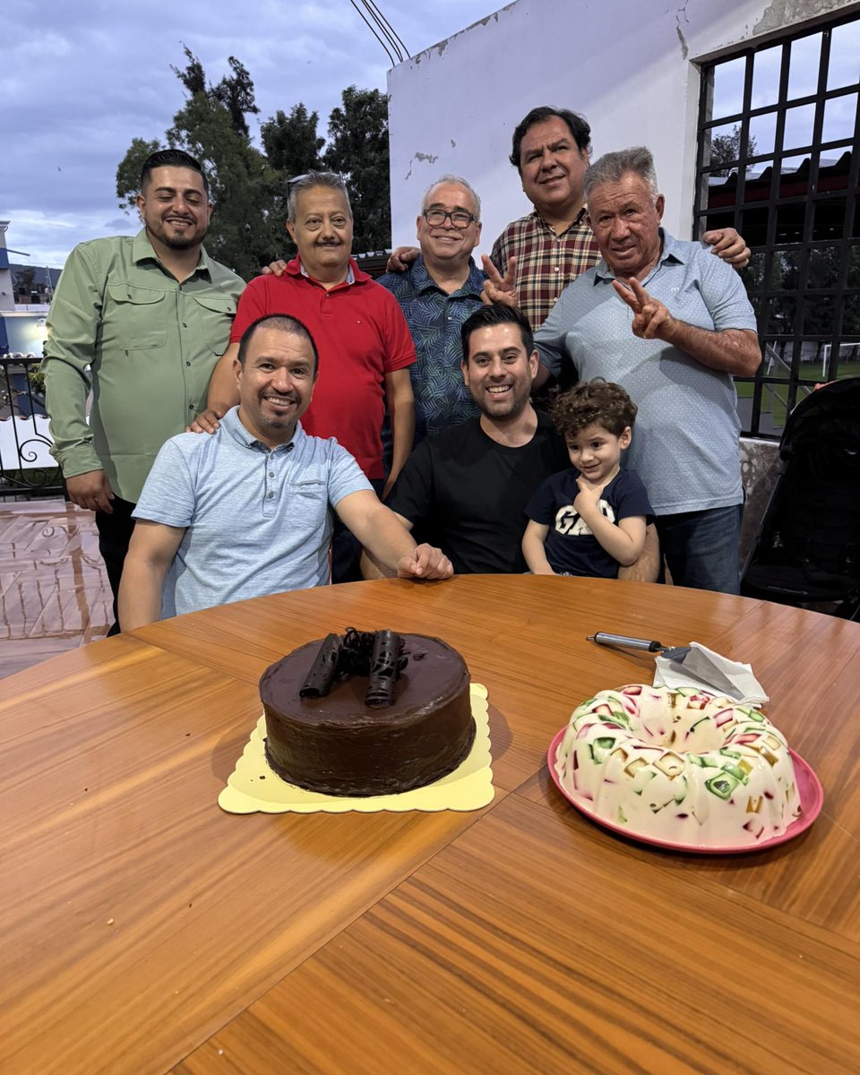 TATO_Tours's tweet photo. Este año sí pude celebrar el Día del Padre junto a mi papi, Jorge Aceves Hernández. https://t.co/RpISm1et8n