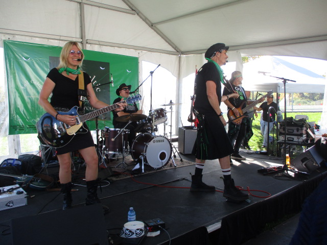 Alanzika666's tweet photo. Get Up” is here. Fiddlestix delivers signature Fiddle Rock with soaring fiddle, soulful vocals, driving percussion, bright guitar, and melodic bass. Congratulations on a track that pushes Celtic creativity forward. @fiddlestixcanada https://t.co/dIMNOXKHpi