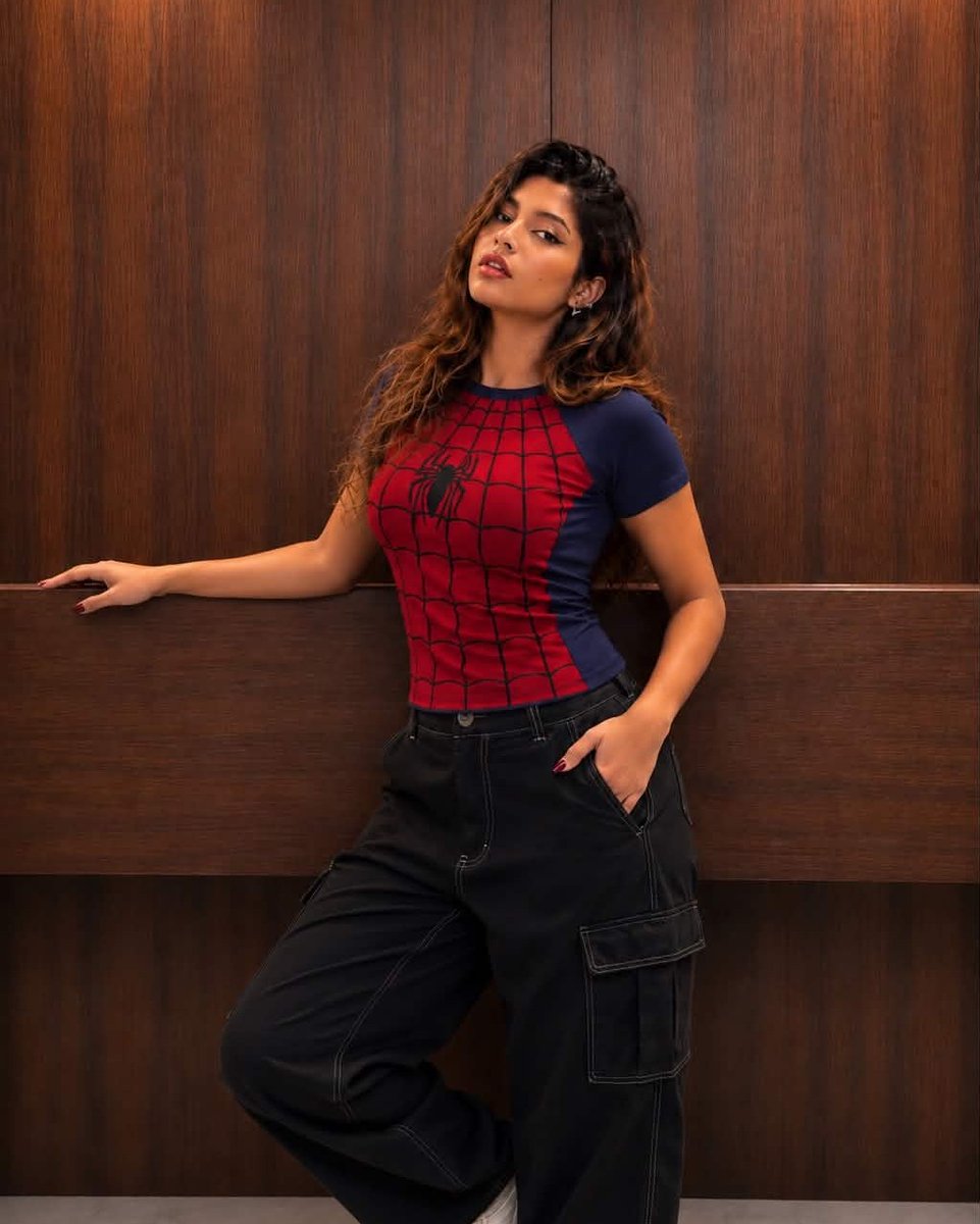 bernacnar1's tweet photo. Spider-Man Crop Top এখন সারা বাংলাদেশে। ইউনিক ও স্টাইলিশ লুকের জন্য ট্রেন্ডিং ডিজাইন, প্রিমিয়াম ফ্যাব্রিক ও আরামদায়ক ফিট। ক্যাশ অন ডেলিভারি ও দ্রুত ডেলিভারি। দাম জানতে ইনবক্স করুন। https://t.co/v8UKWsguRc