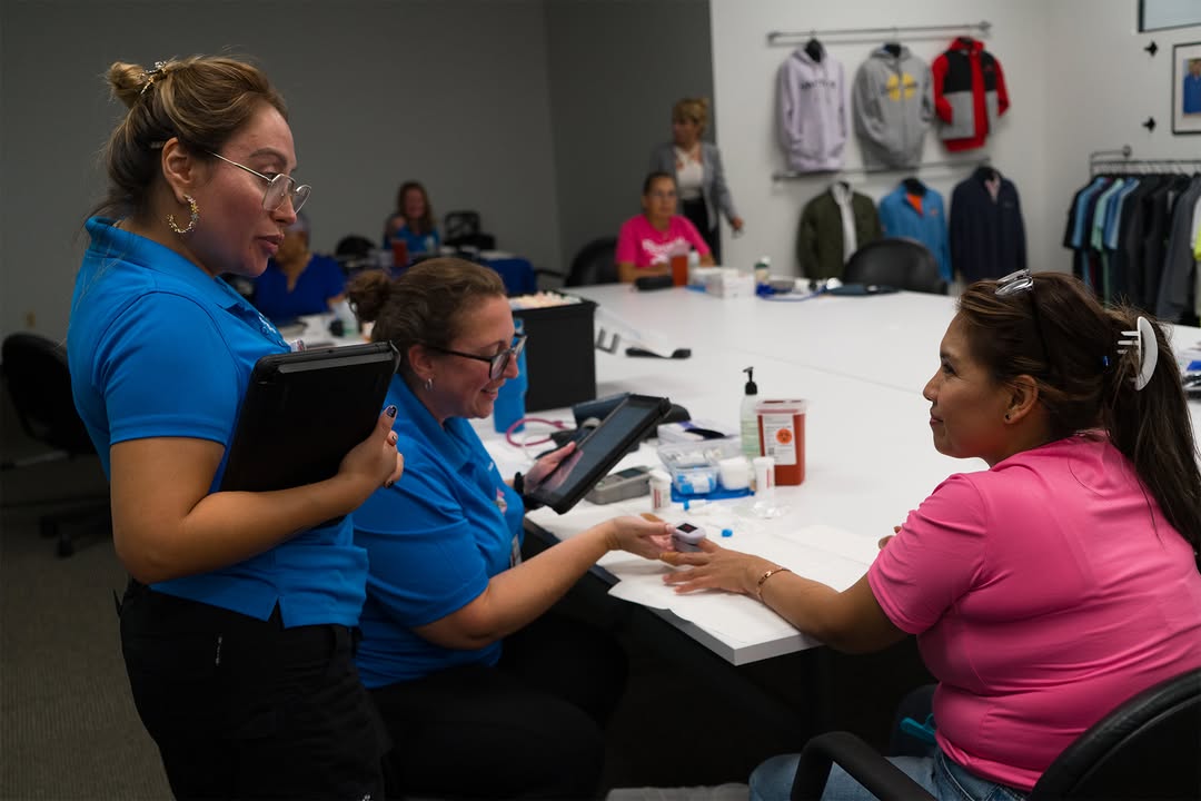 vantageapparel's tweet photo. Another great Vantage Health Fair in the books! 🙌 Our team enjoyed a day focused on wellness, connection, and making well-being a priority. 💪💚

#VantageApparel #HealthFair #WorkplaceWellness https://t.co/4h5PjS2zPk