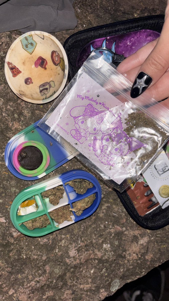 NickSnowz's tweet photo. mundo com a verdinha fica mais feliz💚🍃🫶
#drugstwt #maconhatwt https://t.co/oY89Dj1Aj5