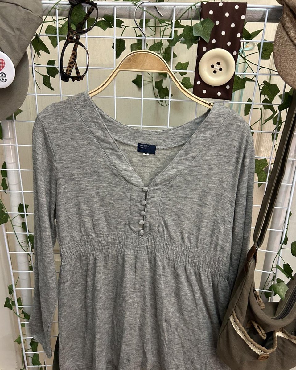 YkselKrt's tweet photo. เสื้อเลเยอร์แขนสามส่วน
ราคา 339 บาท
แบรนด์ JP tag
อก 36-42 นิ้ว | ยาว 25 นิ้ว
ตำหนิ: ไม่มี
CF/F ใต้คอมเมนต์ รับจองทุกตัวอักษร
ค่าส่ง 45 บาท
CF แล้วห้ามยกเลิก https://t.co/QfUZNTIoTa