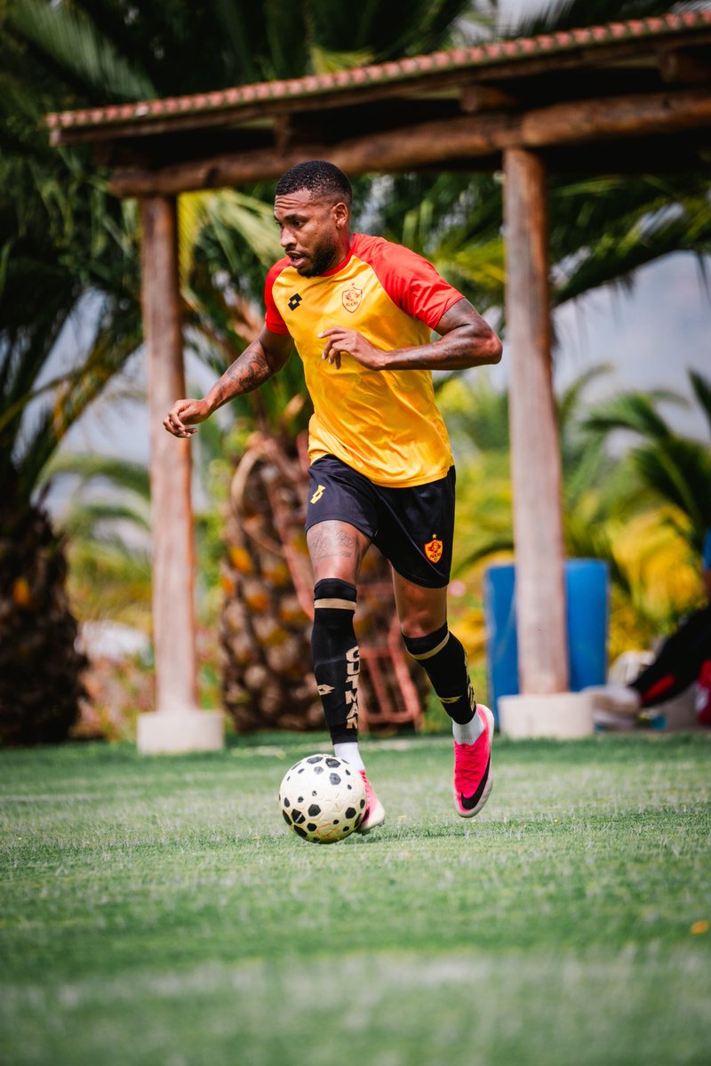Aucas45's tweet photo. Arranca una nueva semana de trabajo. π‘π΄
Enfocados y mentalizados en el hexagonal. Con la convicciΓ³n de seguir creyendo y avanzando.
Paso a paso.
Porque #CreerEsVolver. https://t.co/dp7WgUEY25