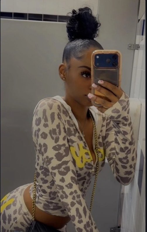 Kaylacreamalot's tweet photo. Heyyy My favorite sluts🥰😊

Imagine me riding that dick and u can’t pull out bby🥰💋

🚨NOW BEAT THAT DICK AND DMS ARE OPEN https://t.co/WPbLJNLe4u